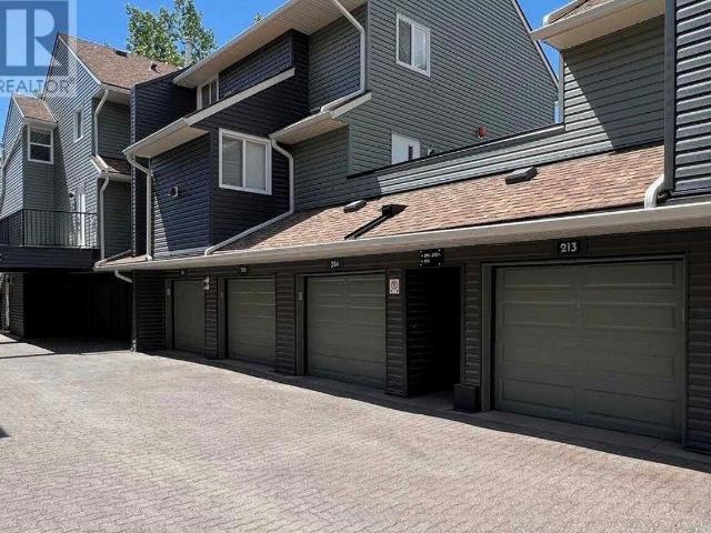 2 Bedroom Home for Rent at 34 Glamis Green Sw, Calgary, AB T3E 6V1 Glenmorgan