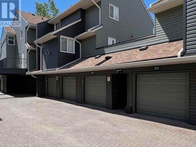 2 Bedroom Home for Rent at 34 Glamis Green Sw, Calgary, AB T3E 6V1 Glenmorgan