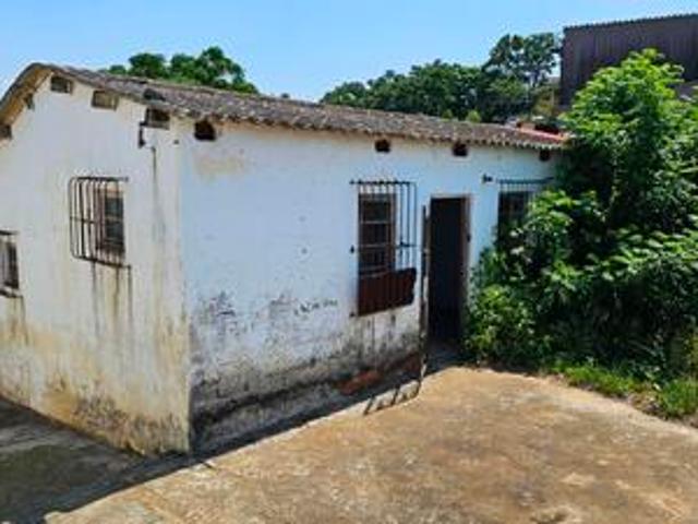2 bedroom home in kwa dabeka a, cash.