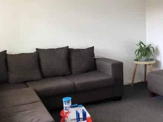 2 Bedroom Home in Pakuranga