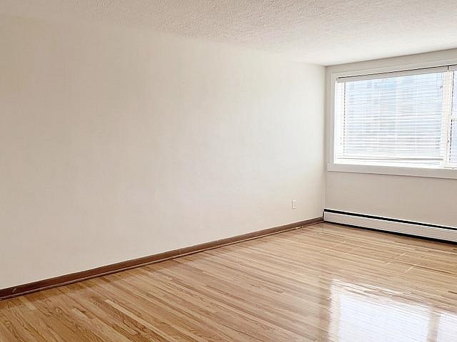 2 bedroom In Heart Of St. James!