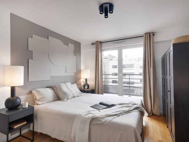 2 bedroom in La Motte Picquet Grenelle, Paris Amsterdam Apartments for Rent