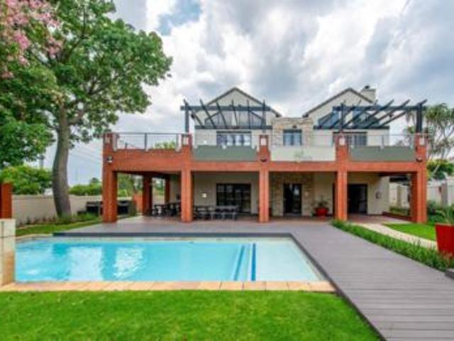 2 bedroom loft apartment in lonehill