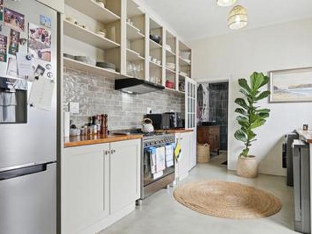 2 bedroom light and bright heritage.