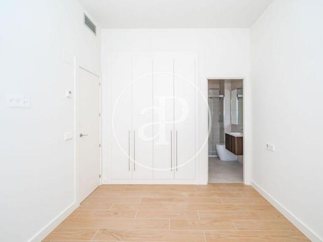 2 bedroom luxury Apartment for rent in Ciudad Lineal, Spain