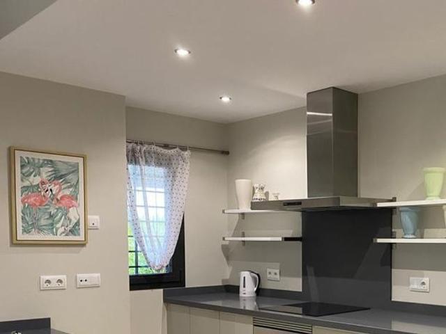 2 bedroom luxury Flat for rent in Benahavís, Andalusia