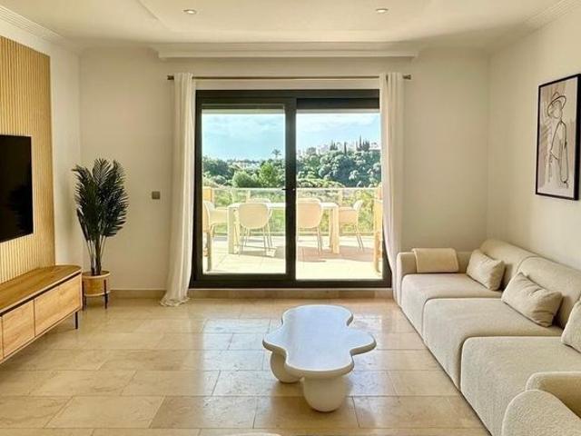 2 bedroom luxury Flat for rent in Estepona, Andalusia