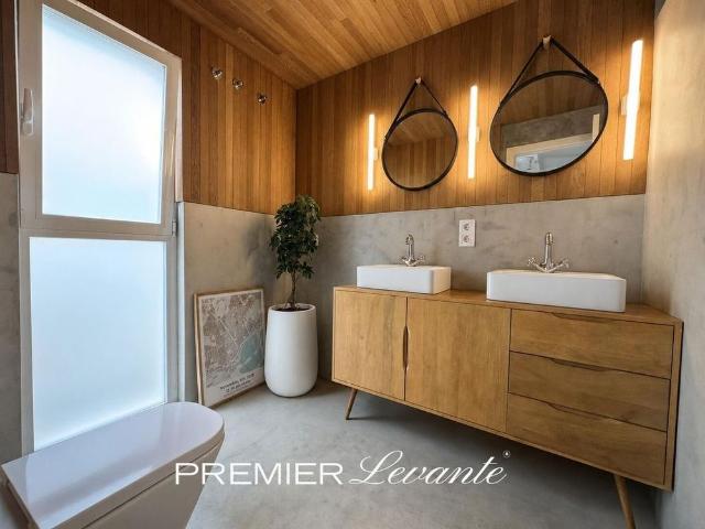 2 bedroom luxury penthouse for rent in Alicante, Spain