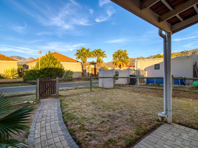 2 Bedroom Security Estate in Fairview Golf Estate