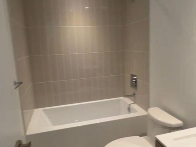 2 Bedroom Shared Living/roommate Mississauga ON 96648409
