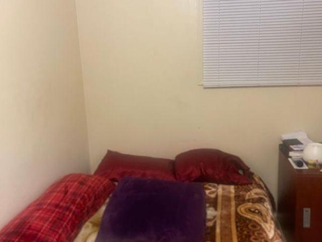 2 Bedroom Shared Living/roommate Calgary AB 96647795