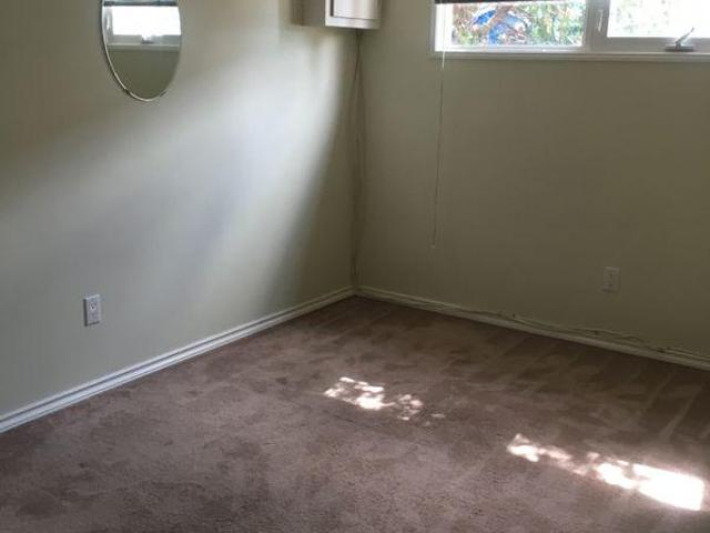 2 Bedroom Shared Living/roommate Calgary AB 96647385