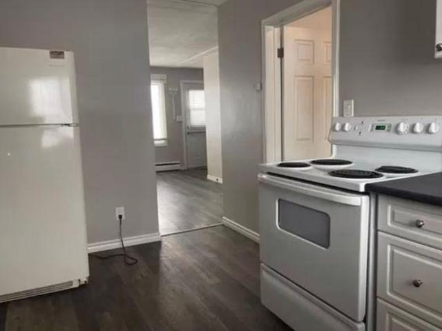 2 Bedroom Shared Living/roommate Cambridge ON LS97414181