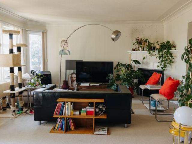 2 Bedroom Shared Living/roommate Edmonton AB LS97414413