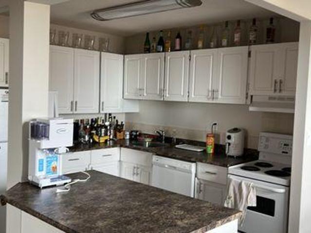 2 Bedroom Shared Living/roommate Edmonton AB 97421274