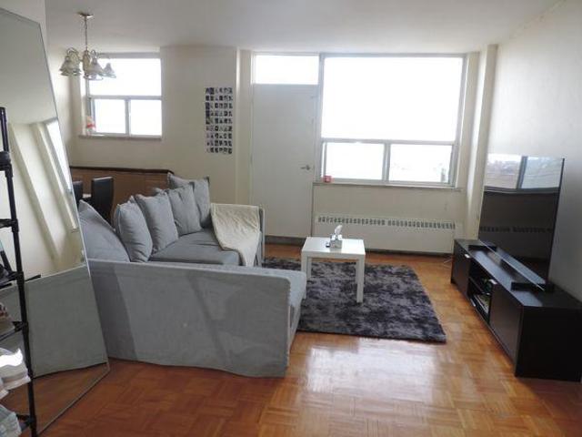 2 Bedroom Shared Living/roommate Toronto ON 90922638