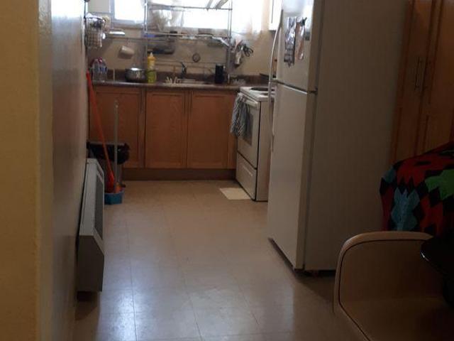 2 Bedroom Shared Living/roommate Toronto ON 96648826