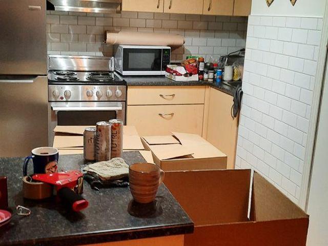 2 Bedroom Shared Living/roommate Victoria BC 96648500
