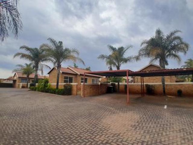 2 bedroom simplex to let in heuwelsi.