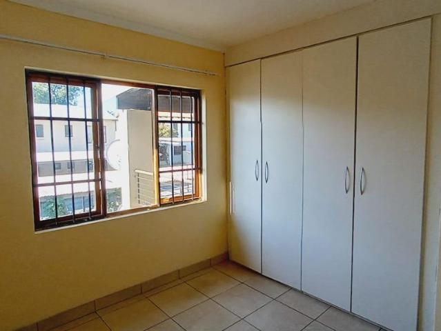 2 Bedroom Simplex For Sale in Vorna Valley