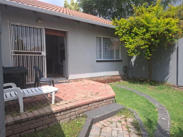 2 Bedroom Simplex For Sale in Northwold