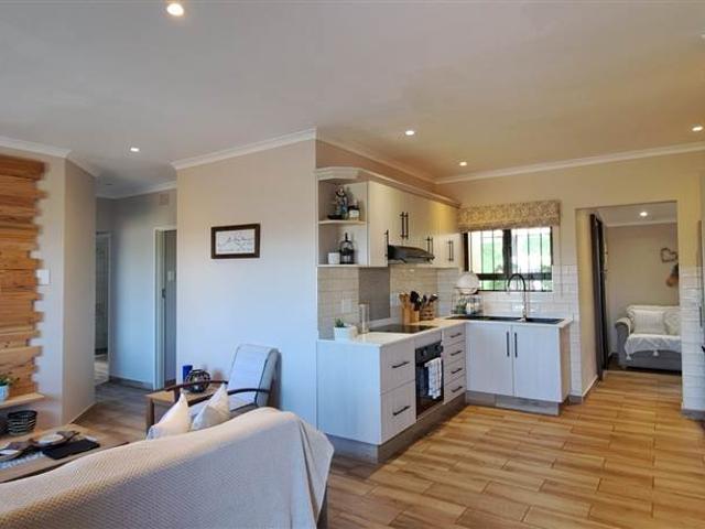 2 Bedroom Simplex in Waterfall