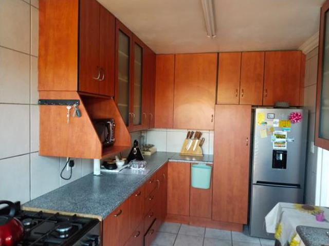 2 Bedroom Simplex in Weltevreden Park