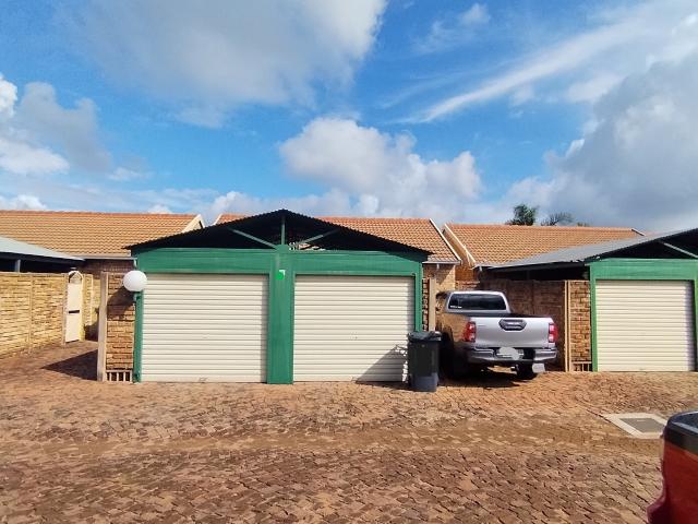 2 Bedroom Simplex in Annlin