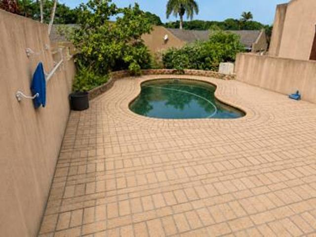 2 Bedroom Simplex in Arboretum