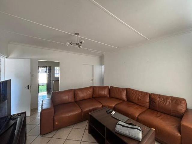 2 Bedroom Simplex in Arboretum