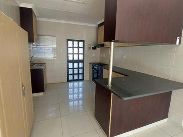 2 Bedroom Simplex in Birdswood