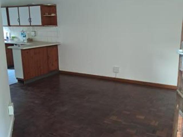 2 Bedroom Simplex in Cowies Hill