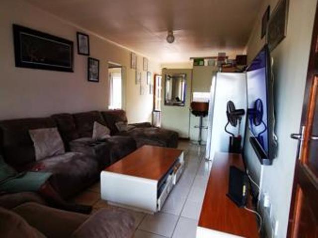 2 Bedroom Simplex in Doornpoort