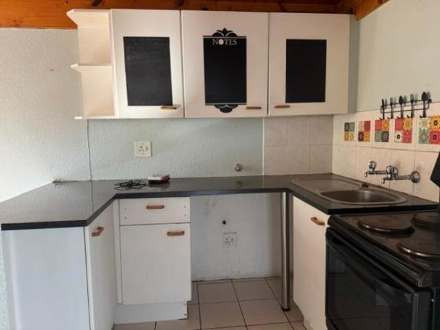 2 Bedroom Simplex in Eden Glen