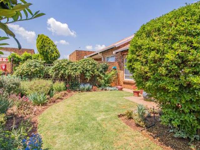 2 Bedroom Simplex in Edenvale