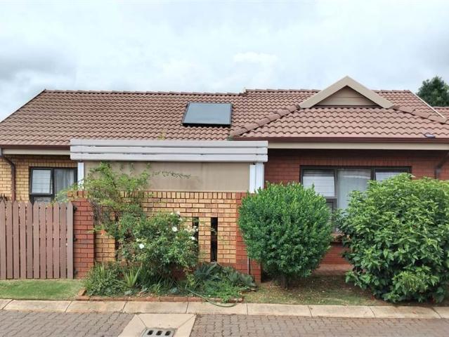 2 Bedroom Simplex in Eldoraigne