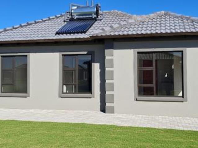 2 Bedroom Simplex in Evaton West