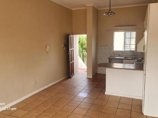 2 Bedroom Simplex in Garsfontein