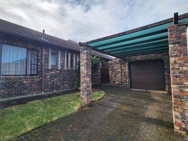 2 Bedroom Simplex in Gonubie