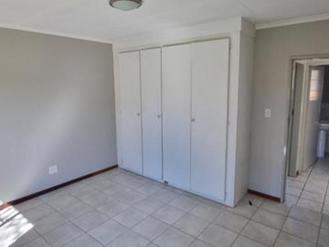 2 Bedroom Simplex in Highveld