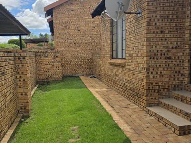 2 Bedroom Simplex in Honeydew