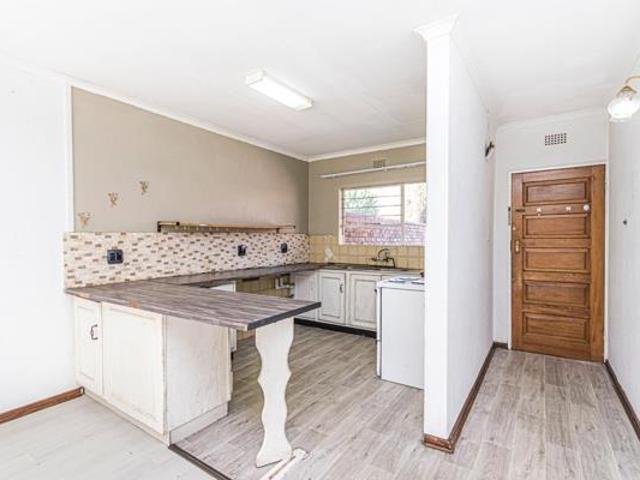 2 Bedroom Simplex in Horizon View