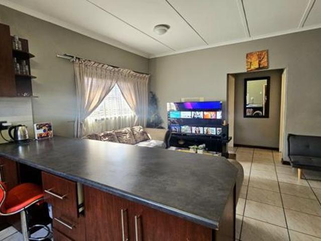 2 Bedroom Simplex in Kimberley Central