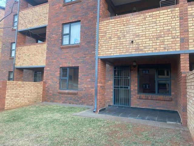 2 Bedroom Simplex in La Montagne