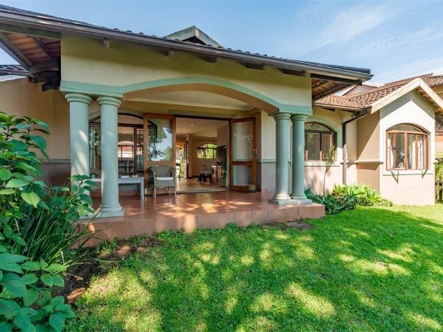 2 Bedroom Simplex in Le Domaine