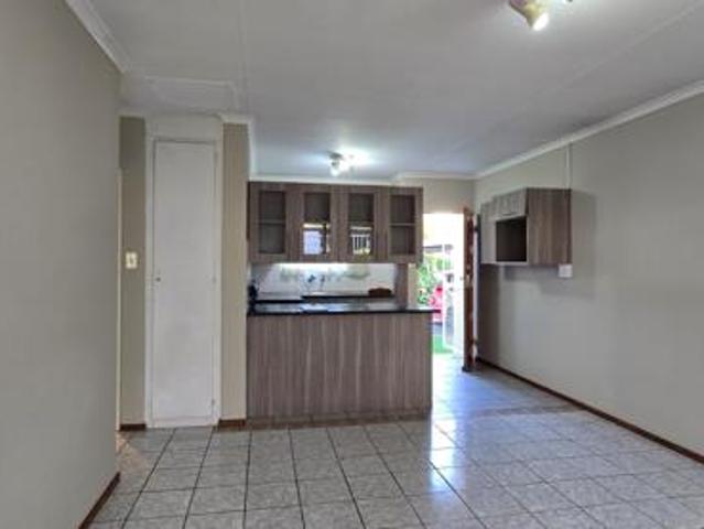 2 Bedroom Simplex in Meyersdal