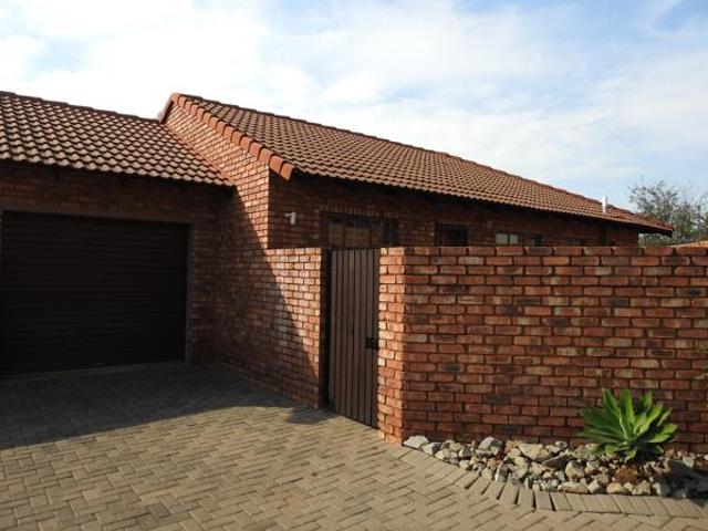2 Bedroom Simplex in Montana Tuine