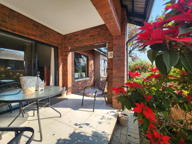 2 Bedroom Simplex in North Riding AH