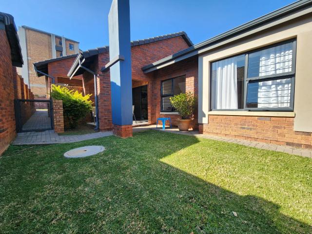 2 Bedroom Simplex in North Riding AH