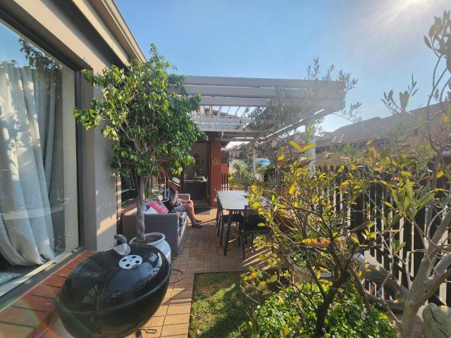 2 Bedroom Simplex in Olivedale
